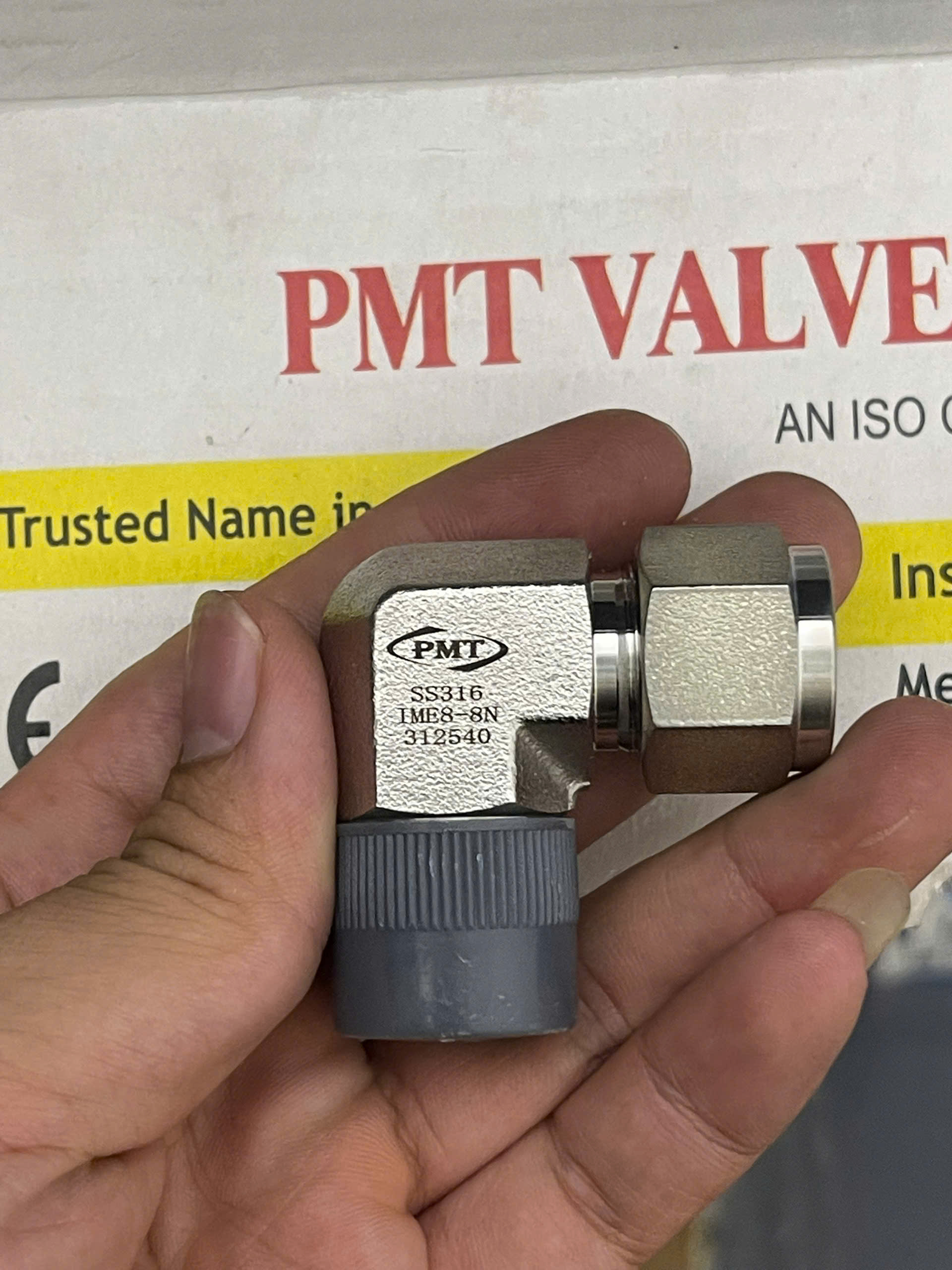 PMT Male Elbow SS316 IME8-8N | 90 Degree Male Elbow Tube Fitting